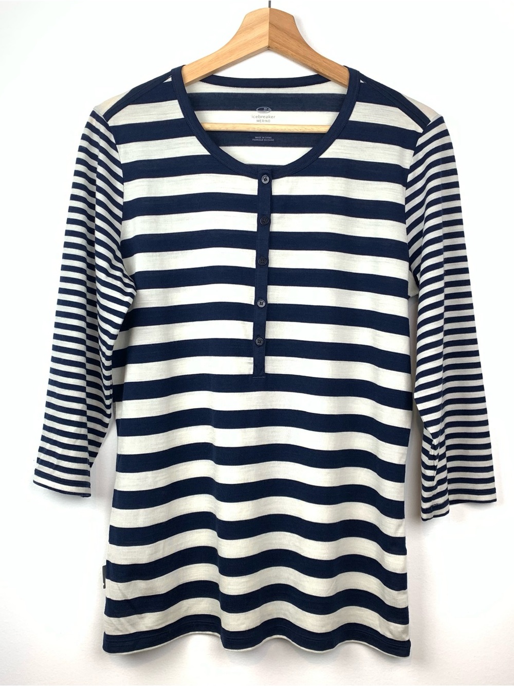 Icebreaker Henley Shirt Top Women’s Sz Large Wool Blend Striped Blue White